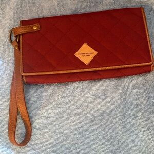Tommy Hilfiger wristlet